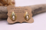 Load image into Gallery viewer, Vintage 1950s gold tone Damascene pearl Clip-on earrings costume jewellery
