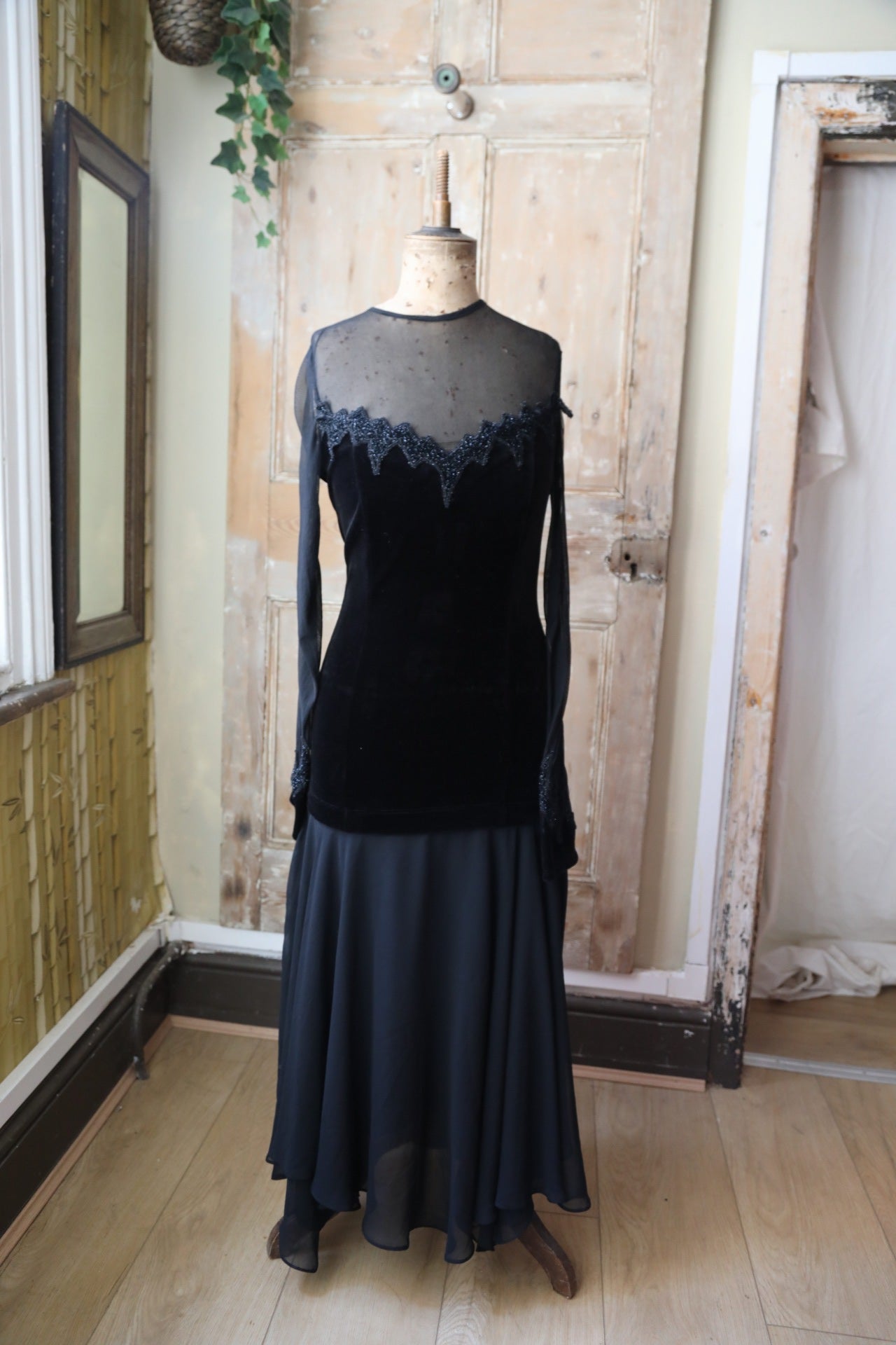 Vintage 1980s Couture Evening Dress – Vera Mont – Velvet – Drop Waist