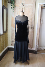 Load image into Gallery viewer, Vintage 1980s Couture Evening Dress – Vera Mont – Velvet – Drop Waist
