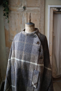 Vintage 1960s Wool Cape – Jimmy Hourihan – Irish Tweed – Old money