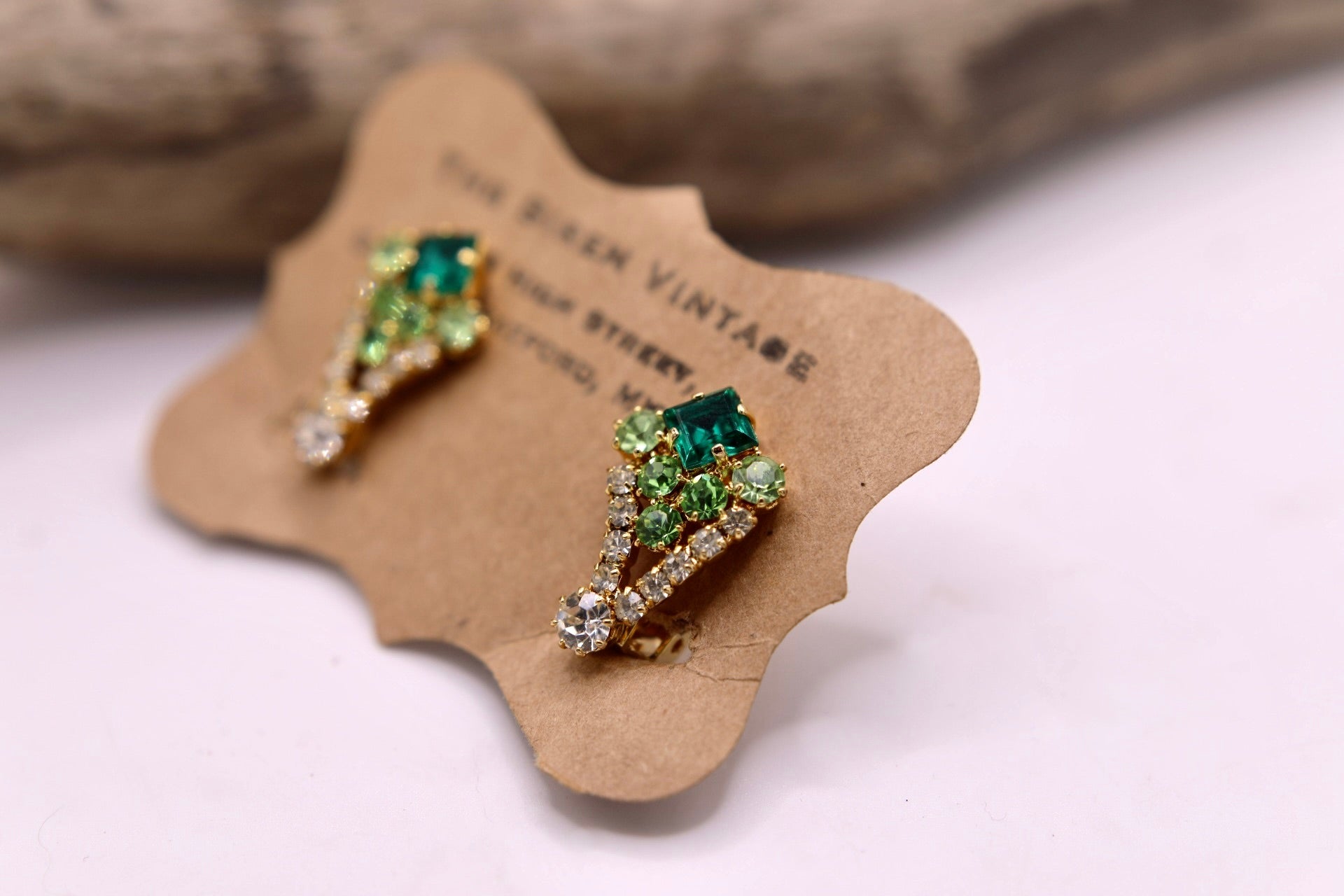 Vintage 1950s rhinestone green gold tone clip on earrings costume jewellery