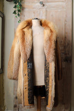 Load image into Gallery viewer, Real 1970s Fur Red Fox Vintage Luxury Coat Furry Jacket Coat Medium
