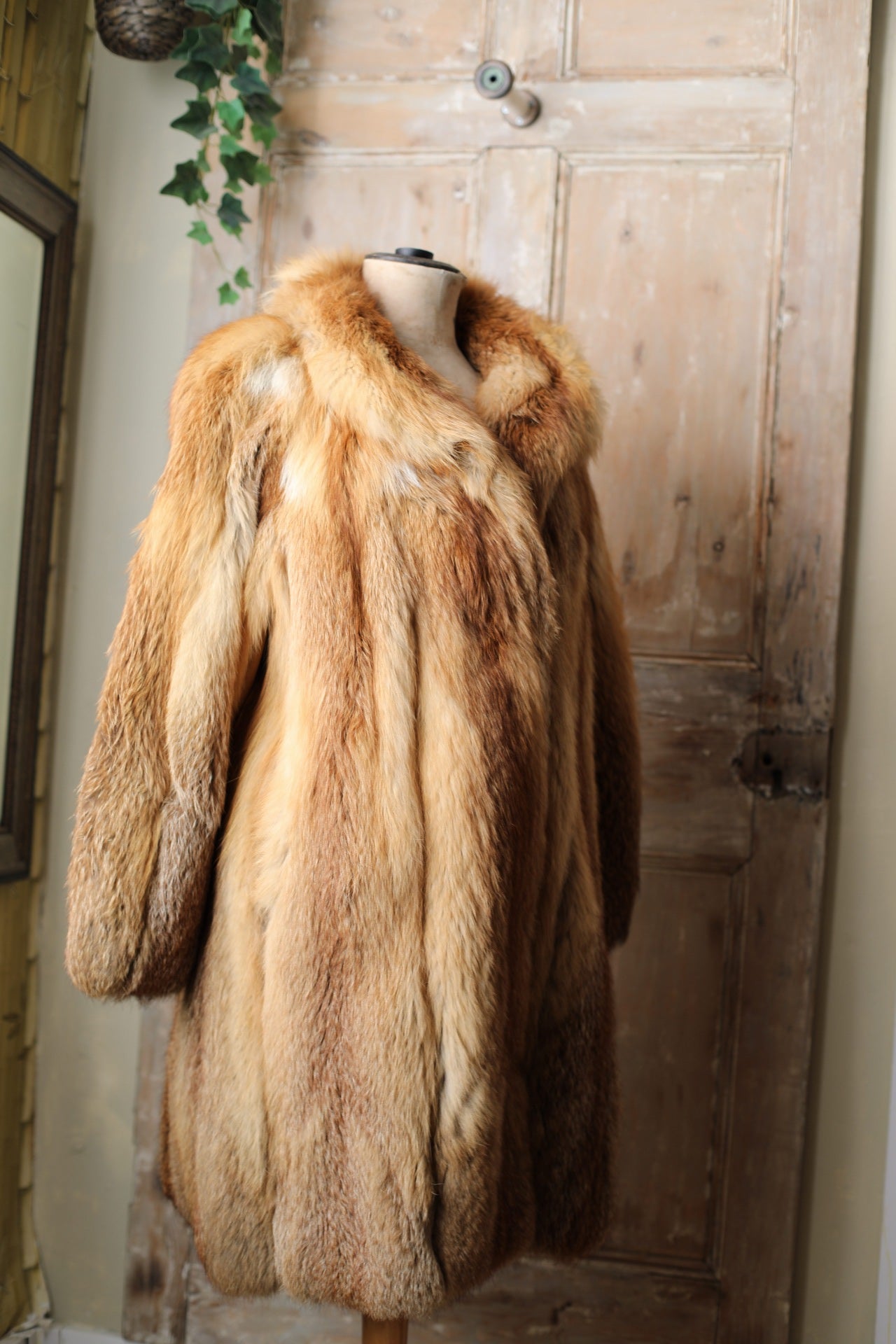 Real 1970s Fur Red Fox Vintage Luxury Coat Furry Jacket Coat Medium