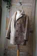 Load image into Gallery viewer, Vintage 1970s sheepskin and leather cropped coat - Smith and sons - England made
