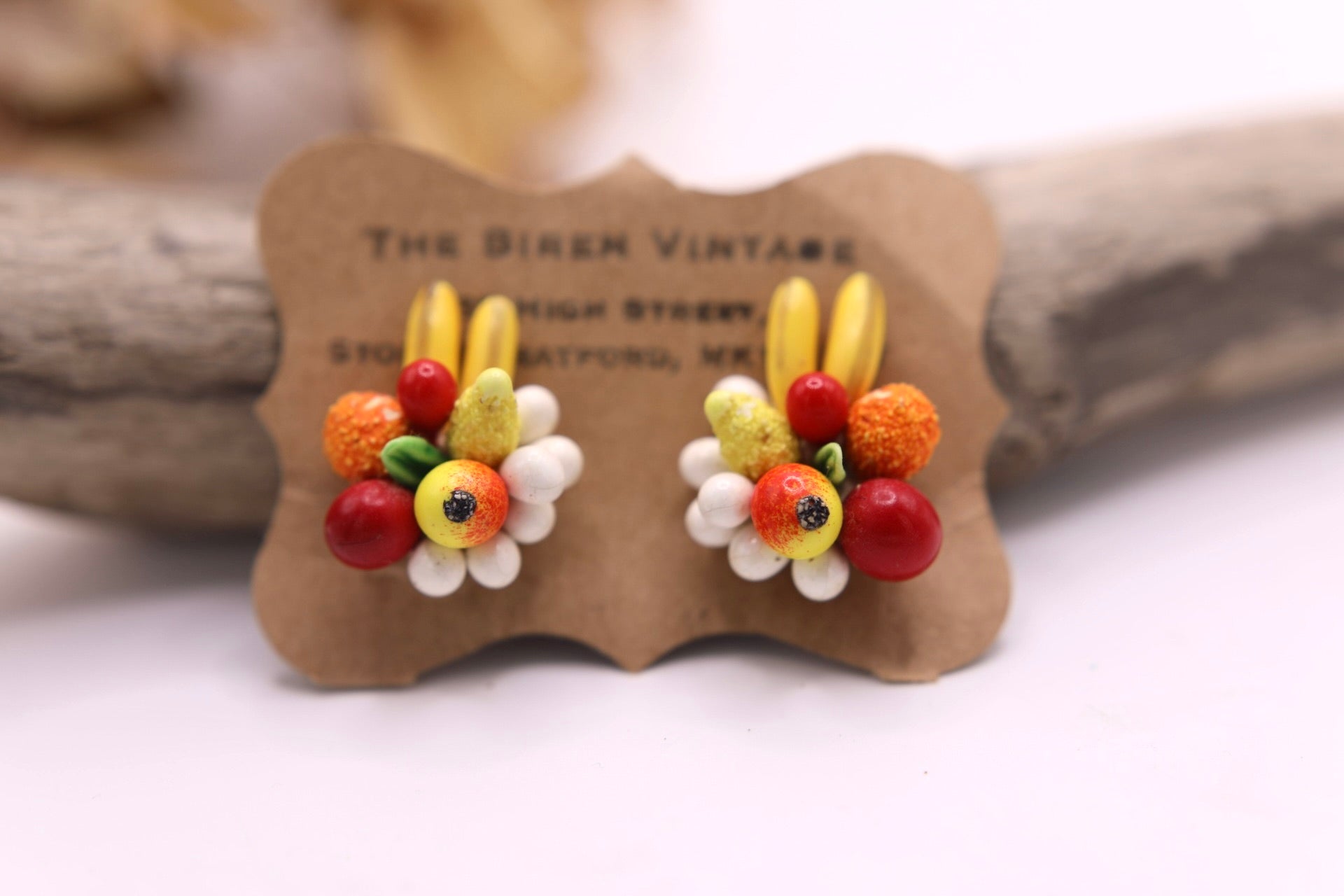 Vintage 1940s Fruit novelty bead Clip-on earrings costume jewellery