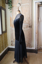 Load image into Gallery viewer, Vintage 1980s Couture Evening Dress – Vera Mont – Velvet – Drop Waist
