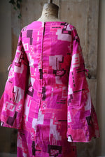 Load image into Gallery viewer, Vintage 1970s bold maxi dress pink - balloon sleeve - abstract print
