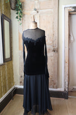 Load image into Gallery viewer, Vintage 1980s Couture Evening Dress – Vera Mont – Velvet – Drop Waist
