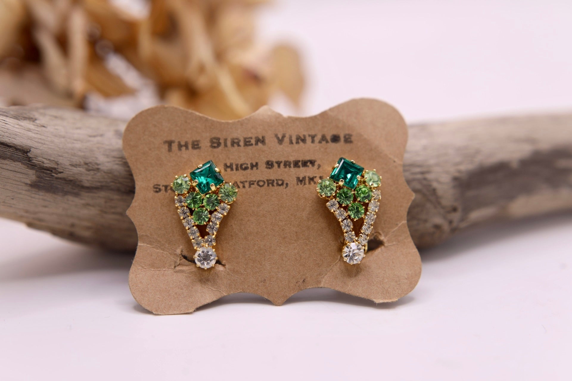 Vintage 1950s rhinestone green gold tone clip on earrings costume jewellery