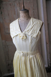 Vintage 1950s dress lemon yellow pastel - Carnegie London - Belt day dress