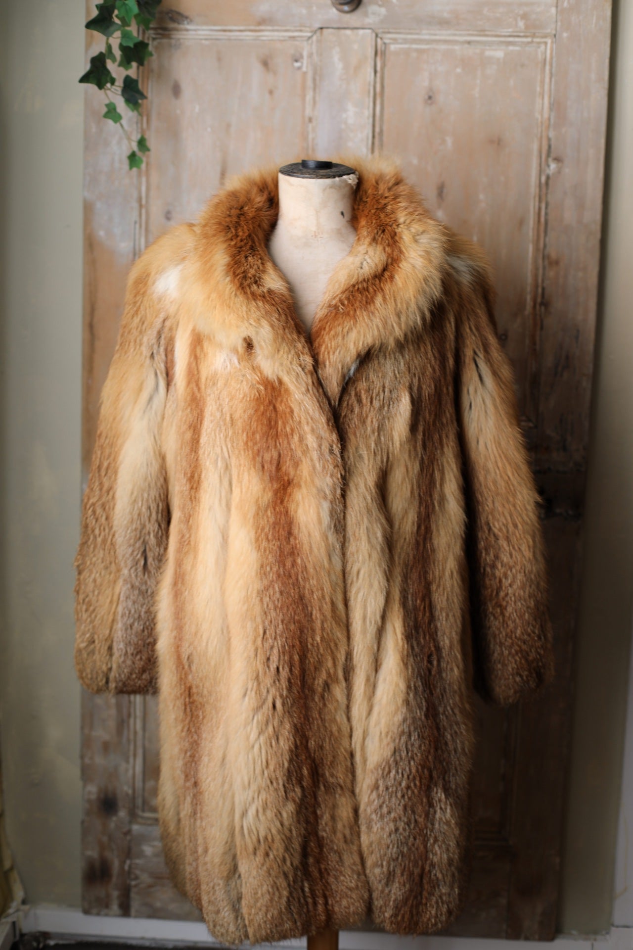 Real 1970s Fur Red Fox Vintage Luxury Coat Furry Jacket Coat Medium