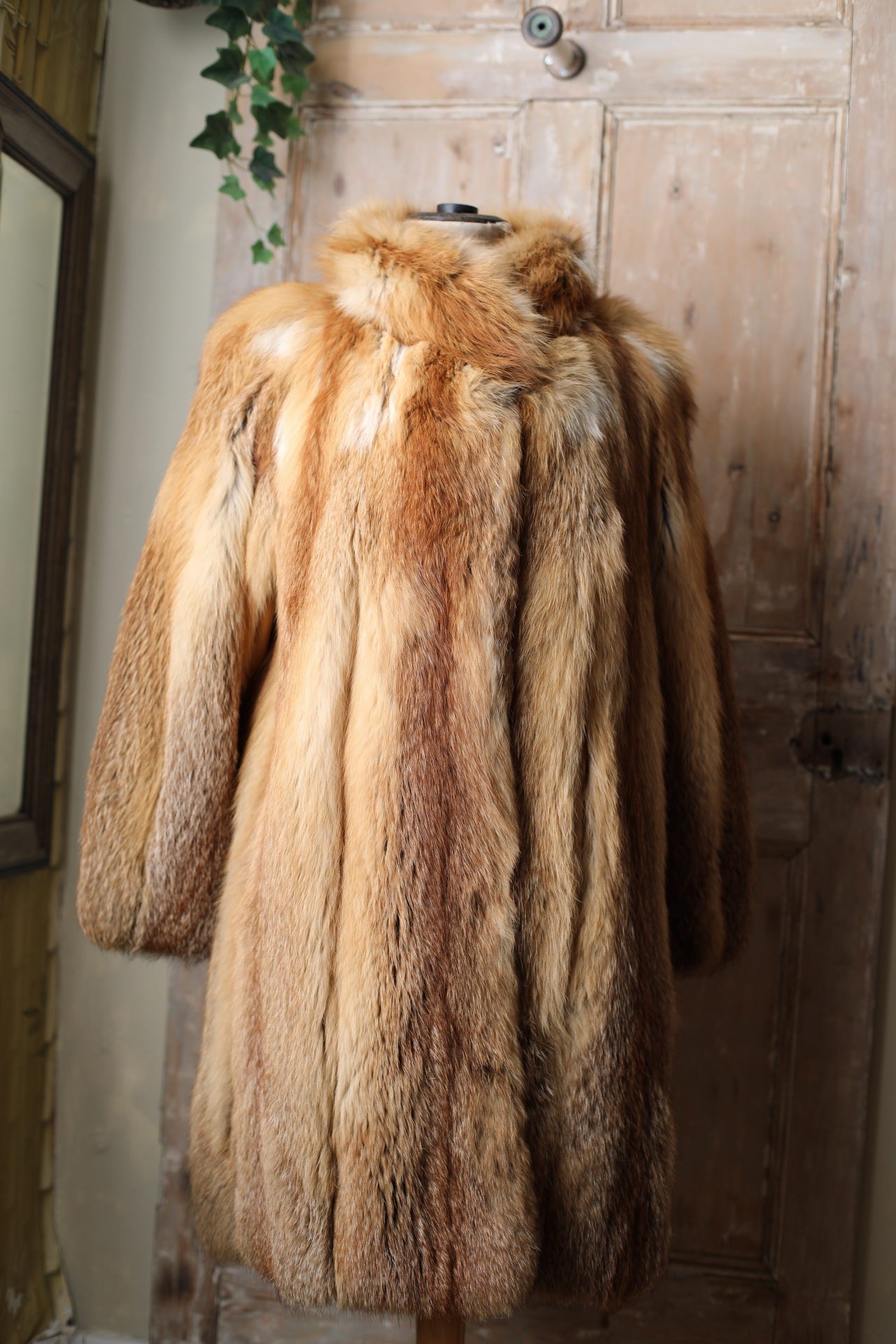 Real 1970s Fur Red Fox Vintage Luxury Coat Furry Jacket Coat Medium