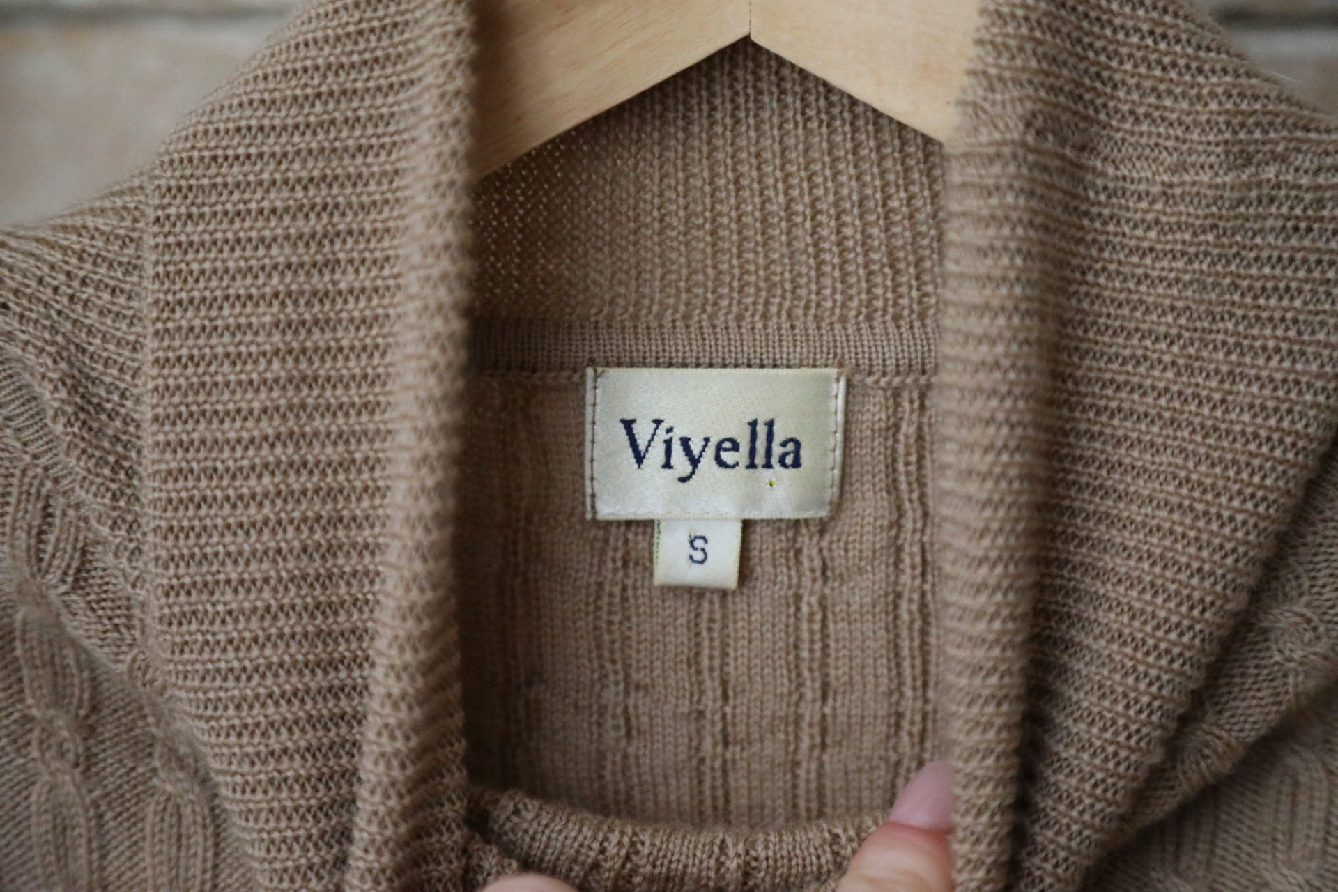 Vintage Viyella 100% wool turtle neck jumper - Beige - Ribbed - UK12