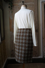 Load image into Gallery viewer, Vintage 1970s Welsh Tweed Skirt – Brown – Mid-Length A-Line
